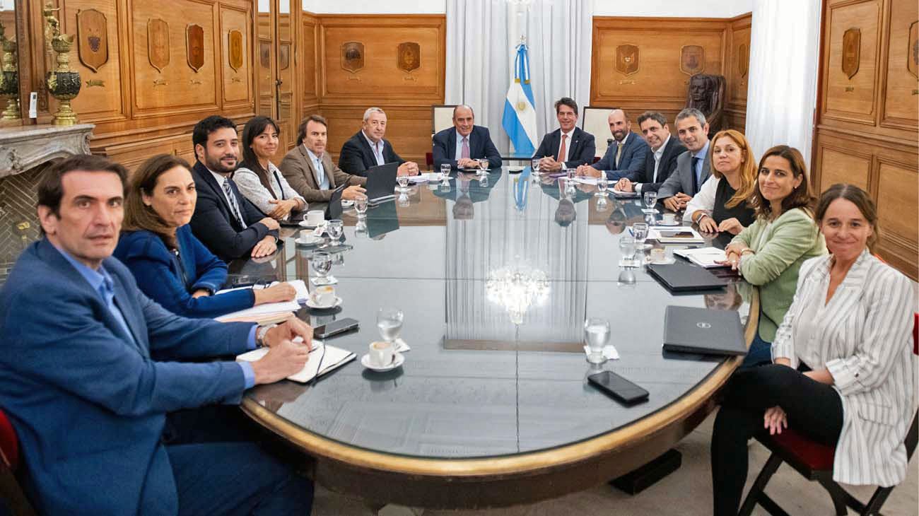 La reforma laboral radical no conforma a los gremios y piden modificaciones