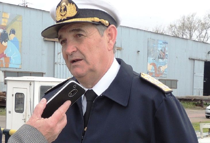 El jefe de la Armada rompió el silencio: "Voy a seguir en la función"