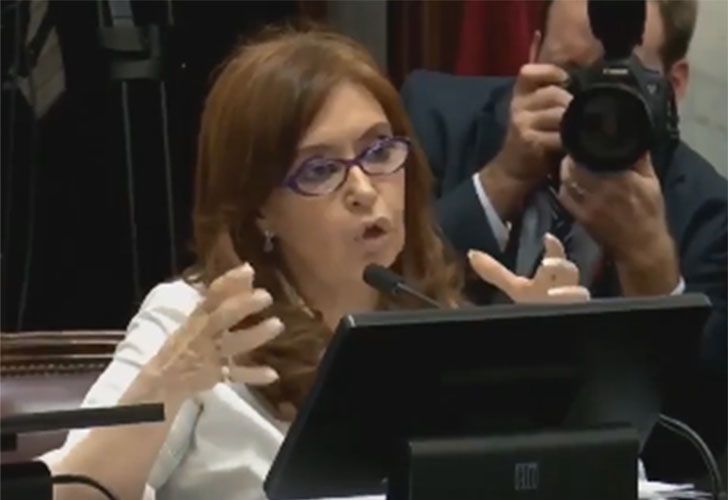 Cristina: "El Gobierno hizo estallar las tarifas, el dólar y la tasa de interés"