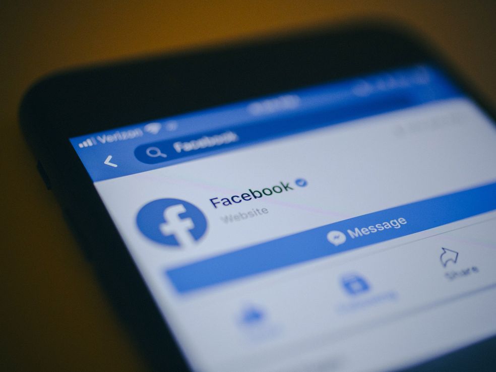 Facebook analizar eliminar las "consejos" de los movimientos antivacunas