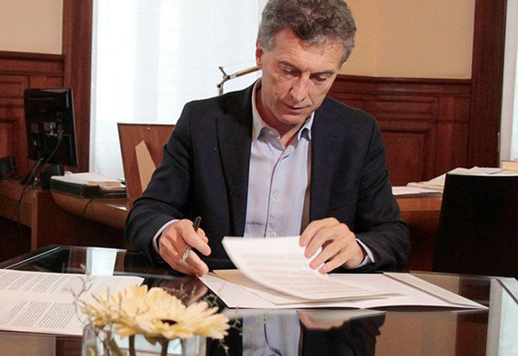 Un juez declaró inconstitucional el DNU de Macri que modificó la ley de ART