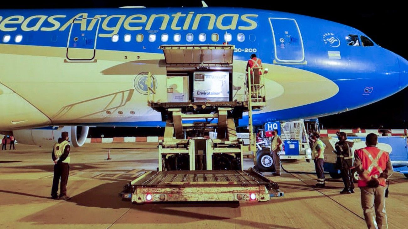 Llegaron otras 371 mil dosis de vacunas de Sinopharm a Argentina