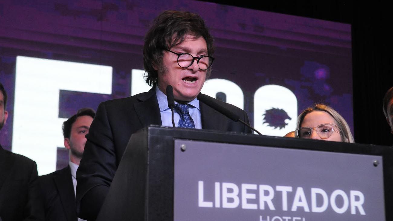 Javier Milei trató de "traidores" a los radicales y pidió enfrentar al kirchnerismo con Juntos por el Cambio