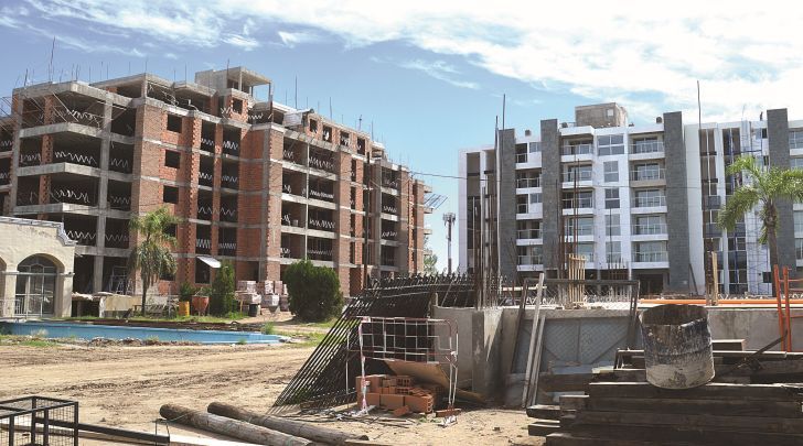 Cuestionan denuncia contra el Municipio por emprendimiento inmobiliario en barrio Urca