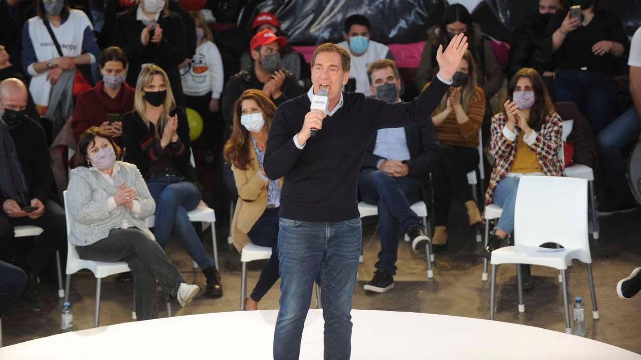 Santilli, contra el gobierno: "Dejaron a los chicos un año y medio sin clases"