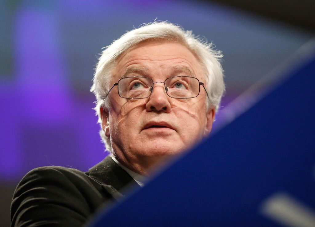 El sector "rebelde" del Partido Conservador británico publica un plan alternativo pro-Brexit