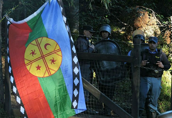 Mapuches acusan a Ginóbili de "usurpador" y ocupan un predio en Villa La Angostura