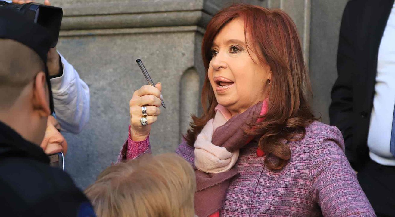 Stolbizer presentó una nueva denuncia contra Cristina Kirchner, Echegaray y Sanfelice