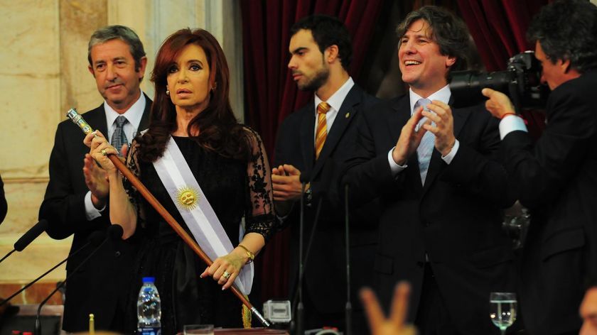Sobreseyeron a Cristina Fernández de Kirchner en la causa del bastón presidencial