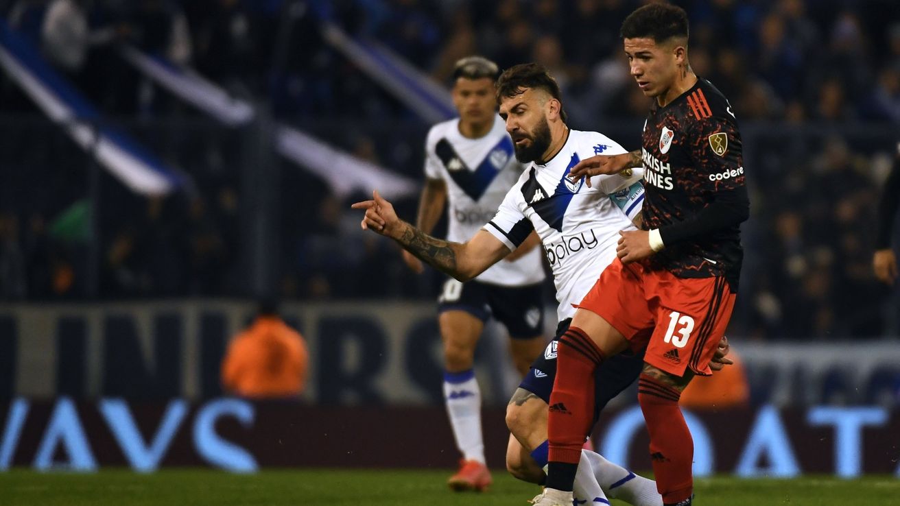 Vélez se copa, venció a River por los octavos de final