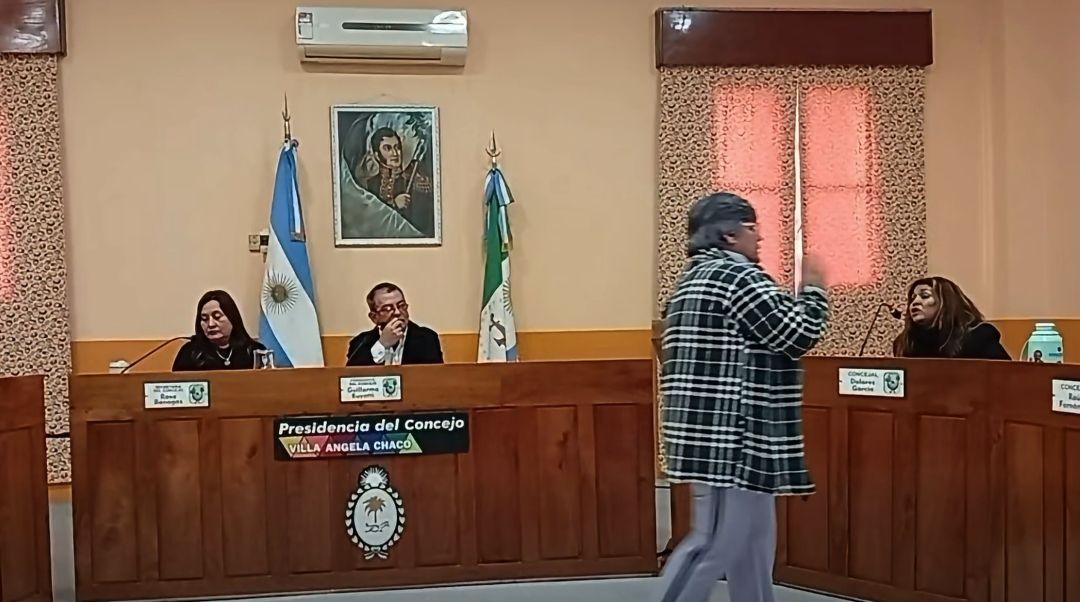 "Le hiciste asfalto a la casa de tu mamá": una vecina de Chaco interrumpió una sesión y lanzó duras acusaciones