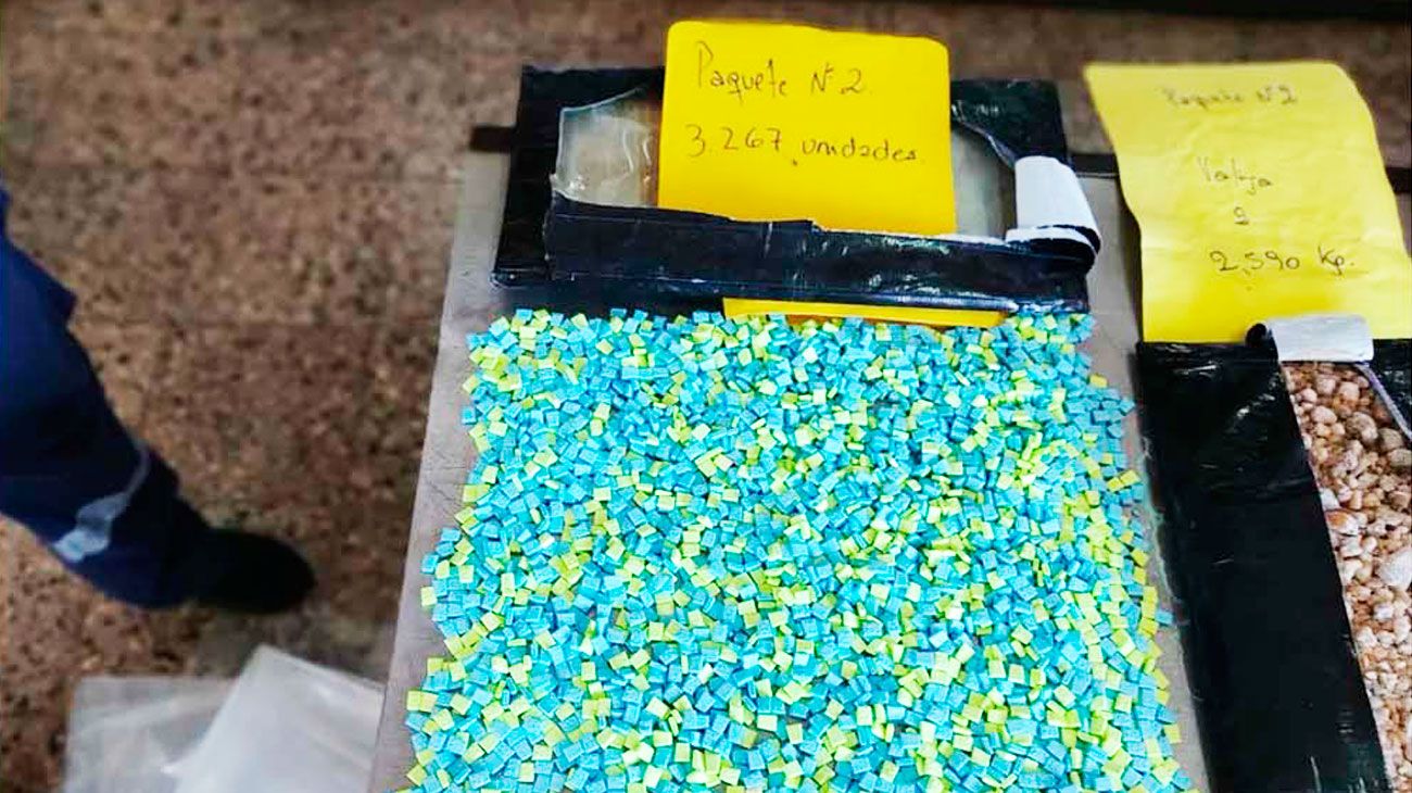Una dominicana llevaba diez kilos de crac en un micro