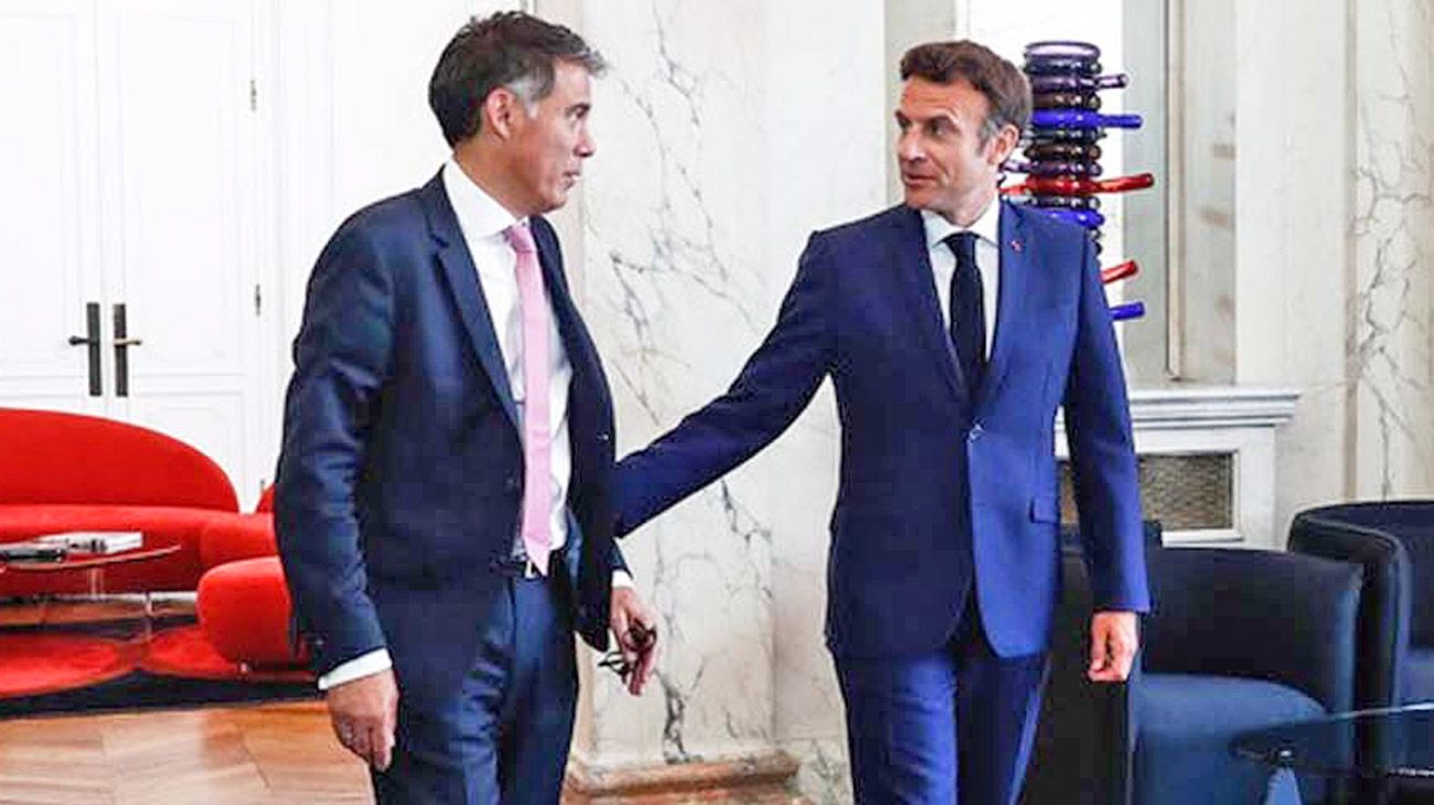 Macron se acerca a los socialistas para la formación de un gobierno