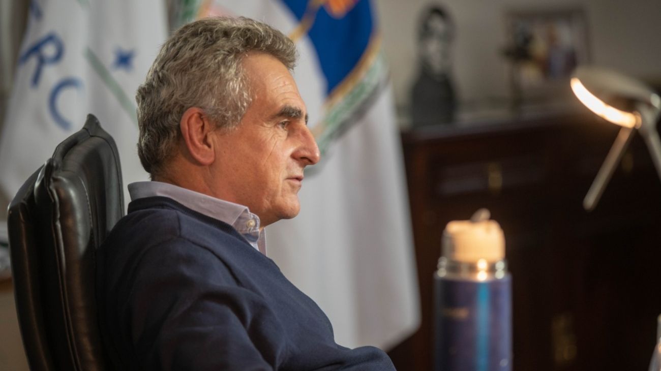 Agustín Rossi, sobre el Vacunatorio VIP: "Debemos pedir perdón a los argentinos"