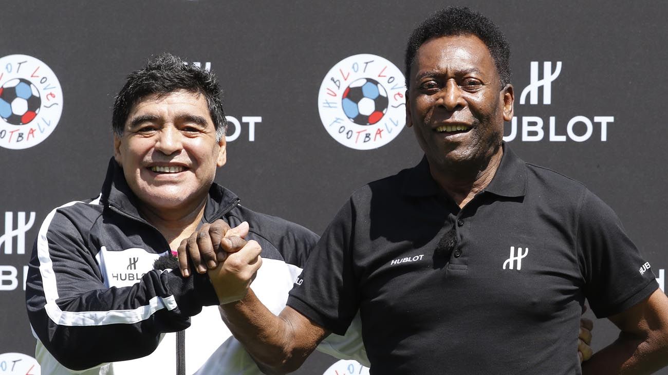 "Era mi ídolo como futbolista" y otras frases de Diego Maradona sobre Pelé