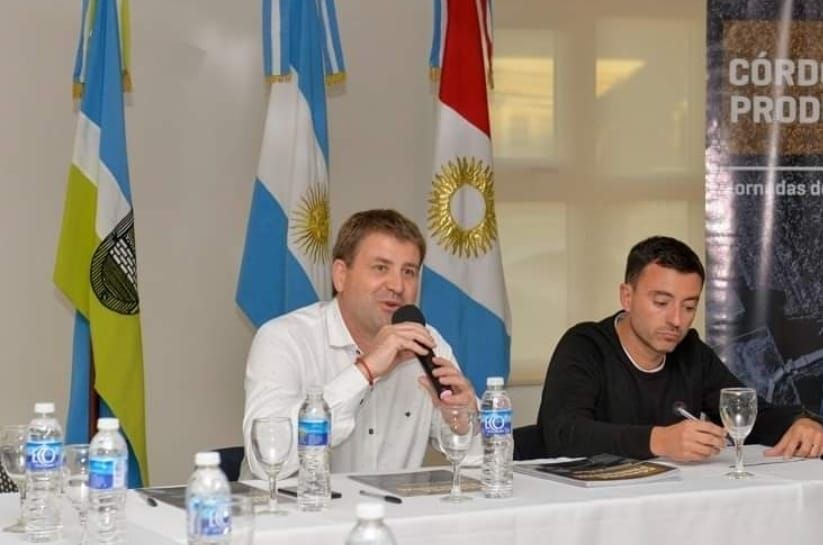 Interna UCR: Gvozdenovich denunció intromisión del Gobierno de Llaryora para impulsar una “tercera vía”