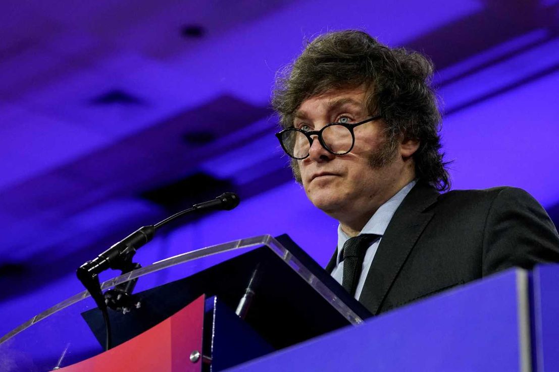El mensaje encriptado de Javier Milei en hebreo: las tablas de Moisés y la "nueva" ley ómnibus