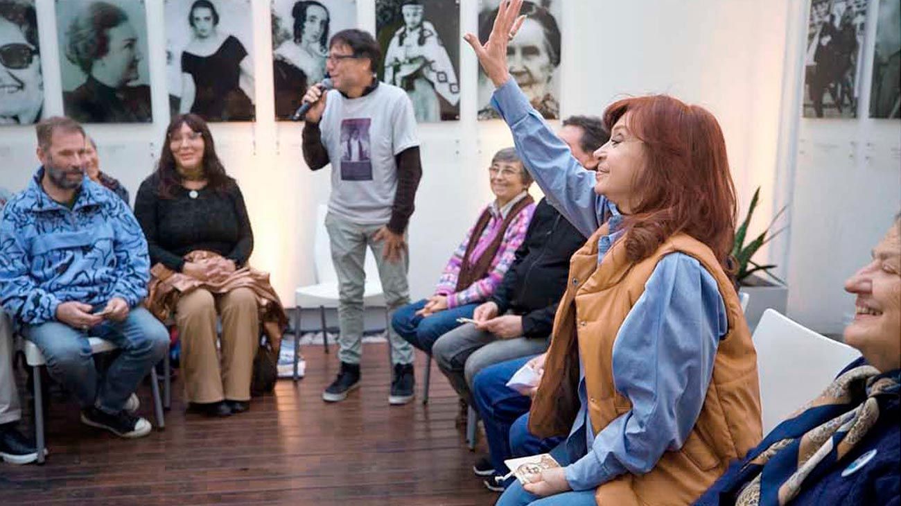 Cristina Kirchner al PJ: giro, operativo clamor y resistencias