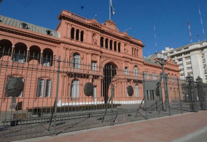 Video de Casa Rosada pide maestras menos "serias y aburridas"