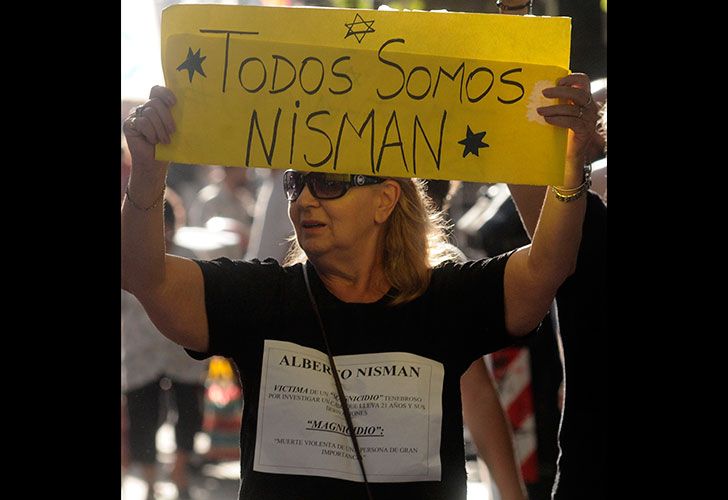 Fiscales convocan "marcha de silencio" por Nisman