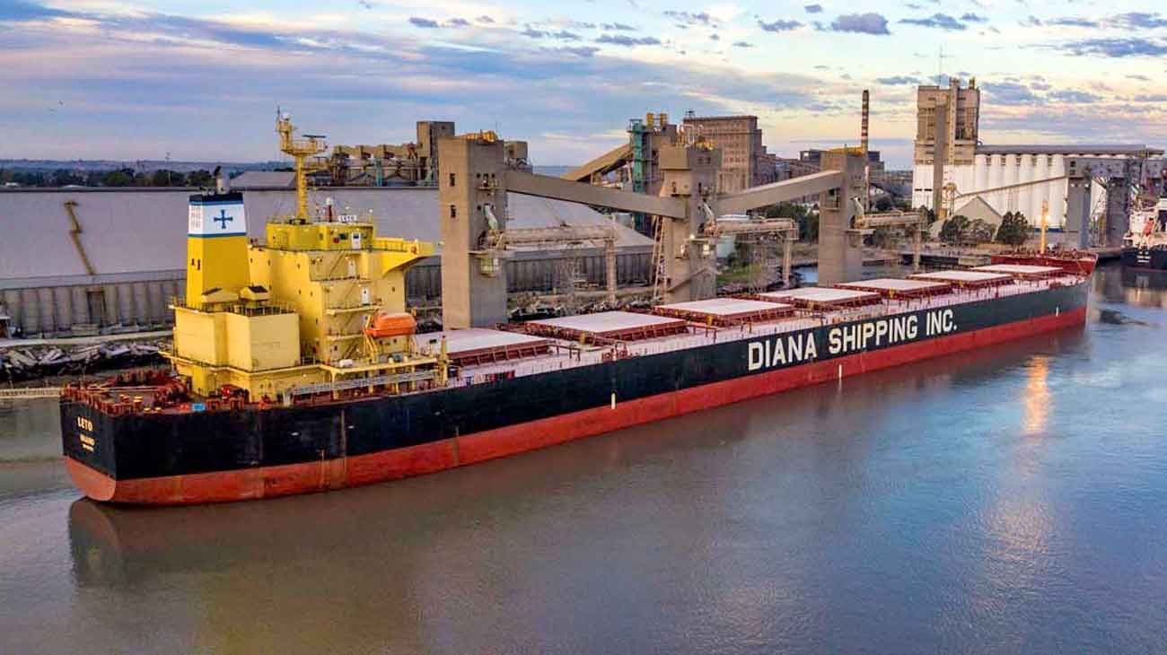 Las exportaciones de abril fueron récord pero la balanza comercial tuvo una caída interanual