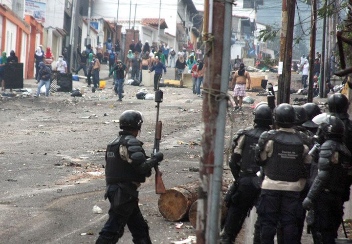 La Justicia de Venezuela rechazó el pedido de excarcelación de López