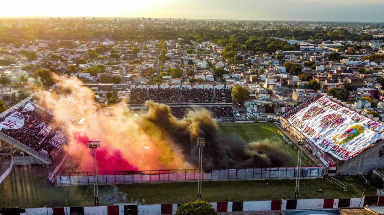 Chacarita Juniors, el equipo de barrio que bailó al Bayern Munich, cumple 117 años