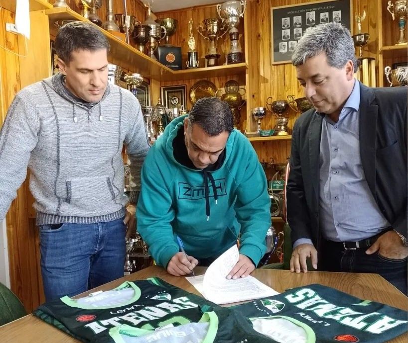 “Queremos recuperar la mística, esencia e identidad de Atenas”