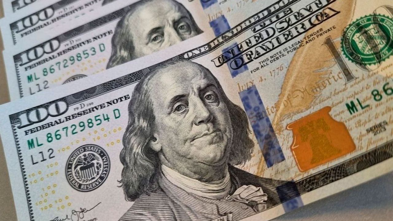 El pago de deudas de empresas aumentó la demanda de dólares