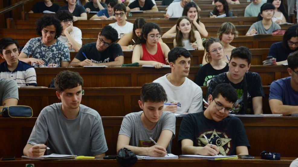 Becas Progresar octubre 2025: fechas de cobro, montos y cómo reclamar si te rechazaron el beneficio