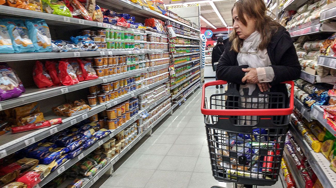Consumidores estiman que la inflación para los próximos 12 meses será del 35,8%