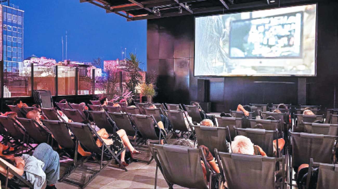 Retrato de Mondongo, un autorretrato feroz de Mariano Llinás