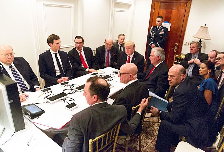 Quiénes integran el nuevo círculo rojo de Trump que planeó el ataque a Siria