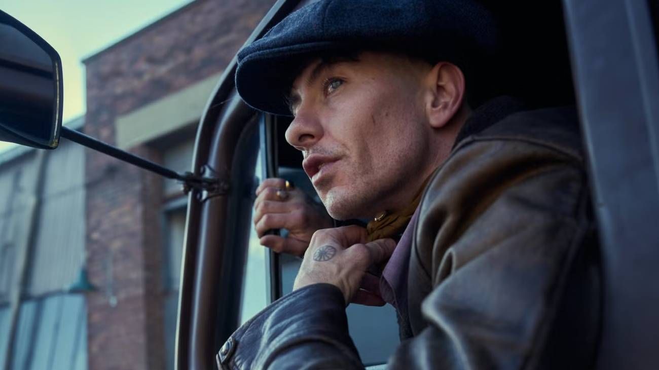 “Peaky Blinders: el hombre inmortal”: Steven Knight explicó el cambio de actor para Duke Shelby
