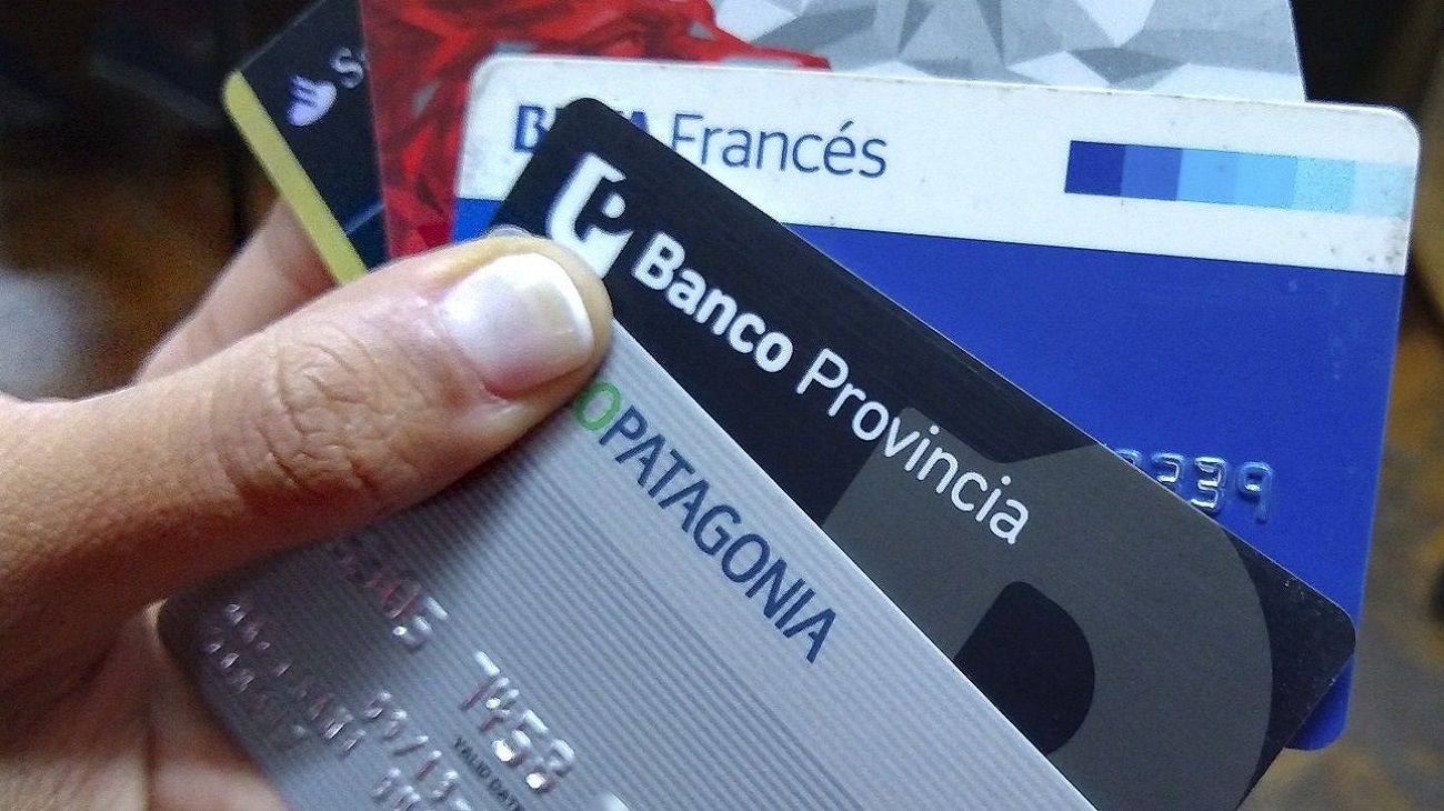 El uso de las tarjetas de débito creció un 50% interanual