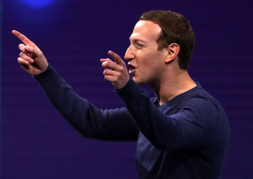 Facebook compartirá datos de suicidios