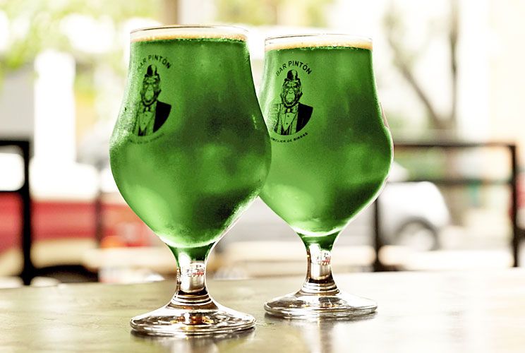 Crean cervezas exóticas: con chocolate, remolacha y saladas
