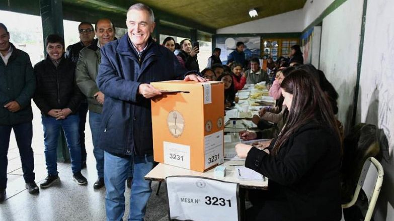 Votó Osvaldo Jaldo en Tucumán y se mostró confiado: "Ya me han visto gobernar"