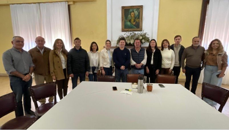 La Libertad Avanza inicia "maratón" electoral en Corrientes: apuntan a recorrer 1.300 kilómetros