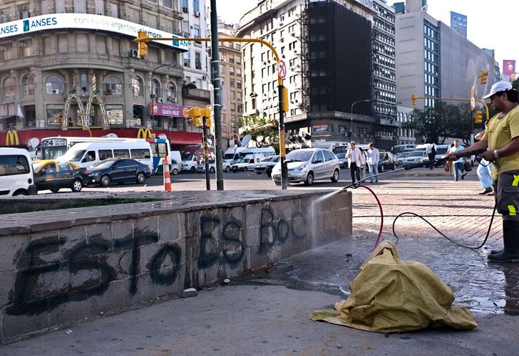 Galería | Así quedó el Centro después del descontrol de los hinchas de Boca