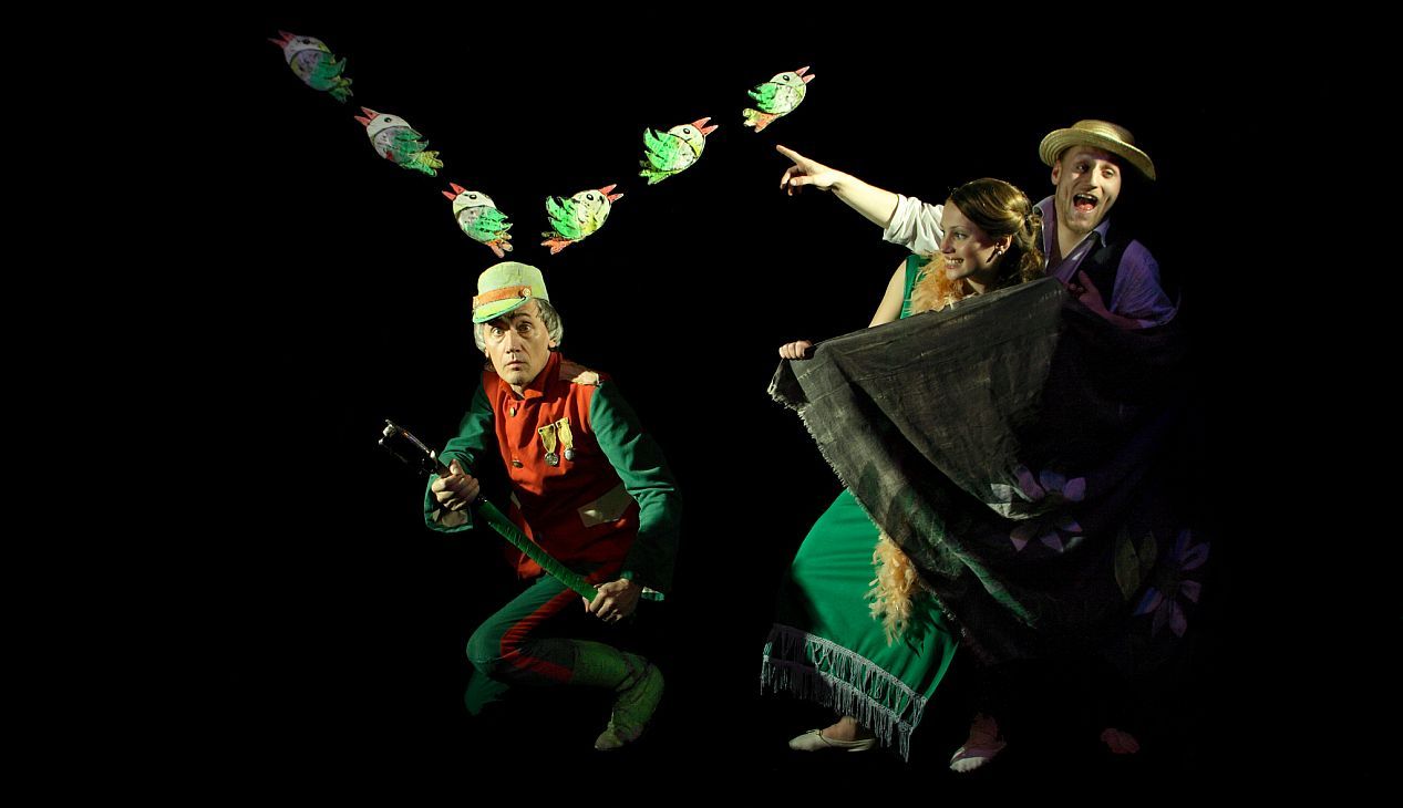 Volvimos a ser niños por una noche con el Teatro Negro de Praga