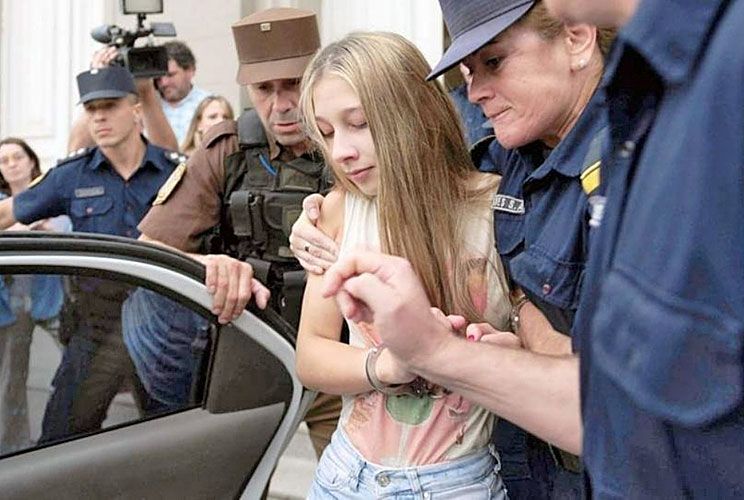 La confesión de Nahir: “Lo hice con el arma de mi papá que estaba arriba de la heladera”