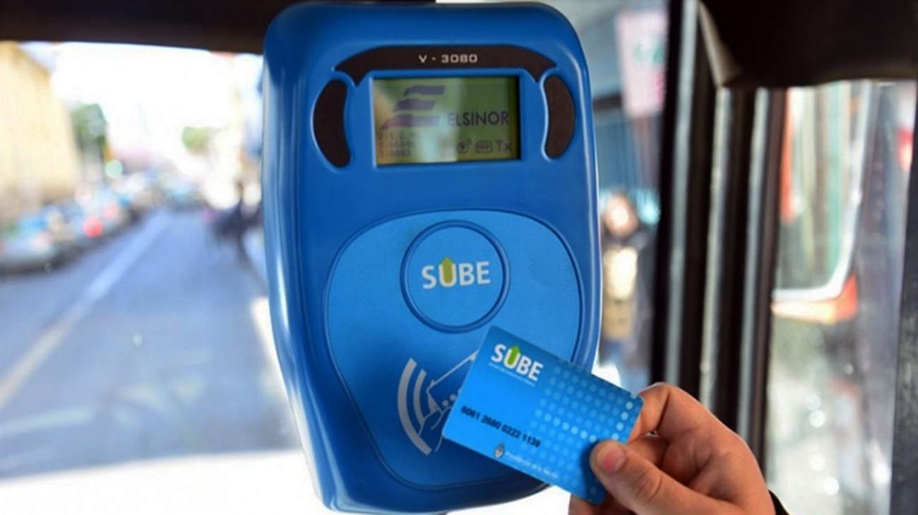 Una app para adolescentes reintegra $ 1.200 para cargar la SUBE o comprar en comercios