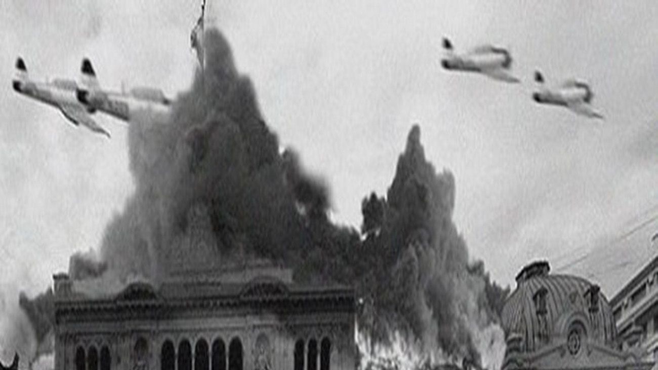 El video a color que el peronismo usa para recordar el bombardeo a Plaza de Mayo del 16 de junio de 1955