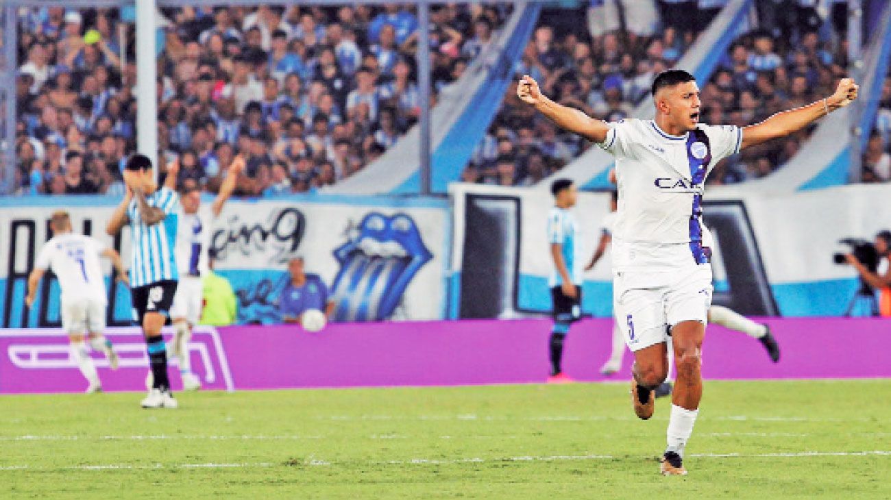 Racing cortó el envión y cayó ante Godoy Cruz, que va puntero e invicto