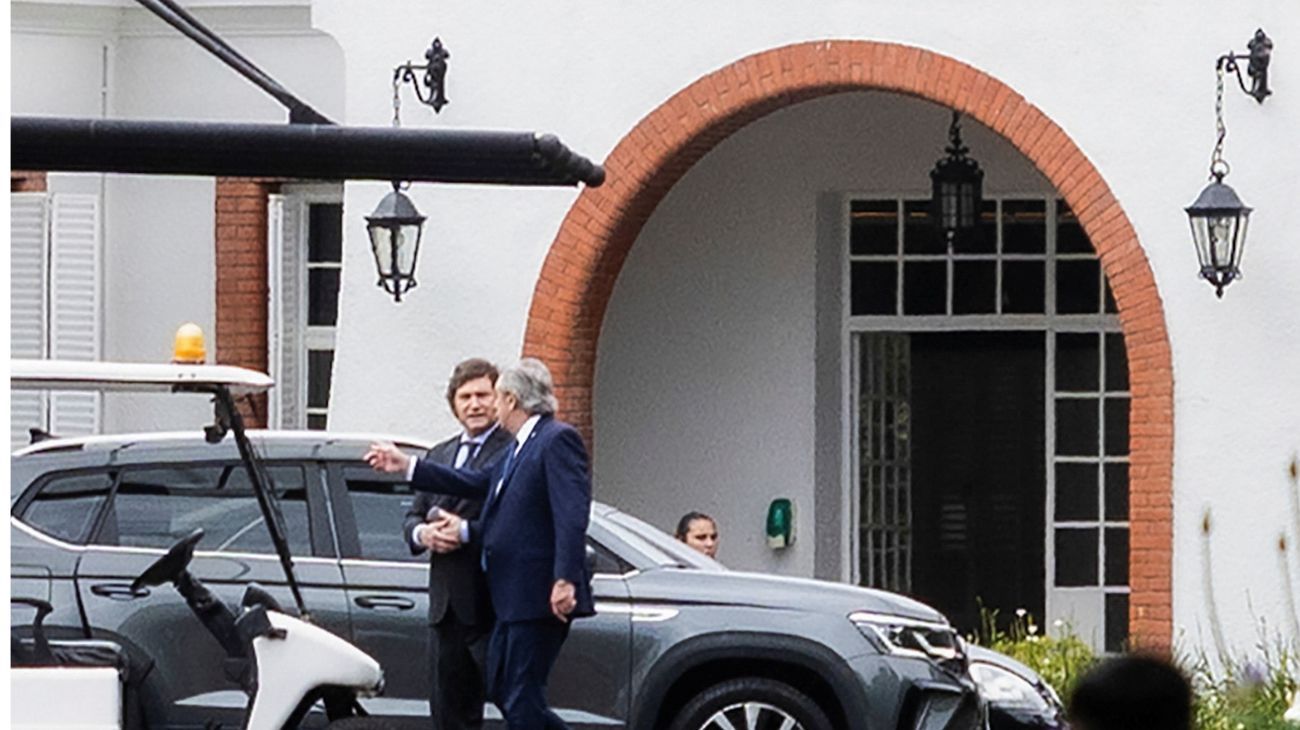 Proponen regular los traspasos presidenciales