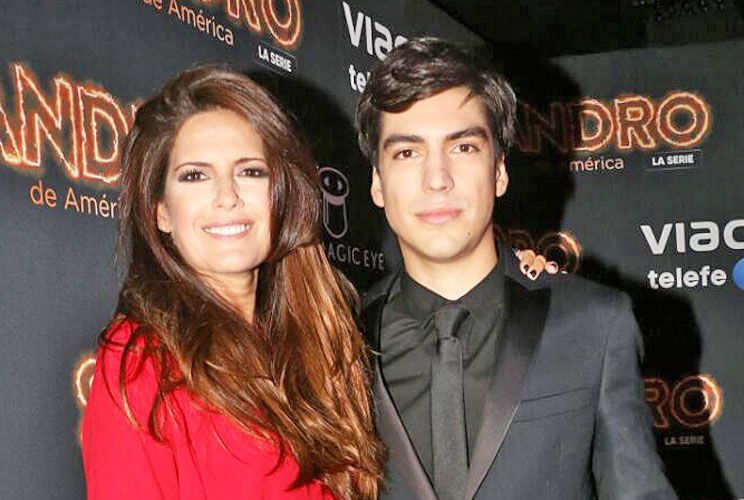 El elenco de Sandro presentó la serie, pero hubo polémica