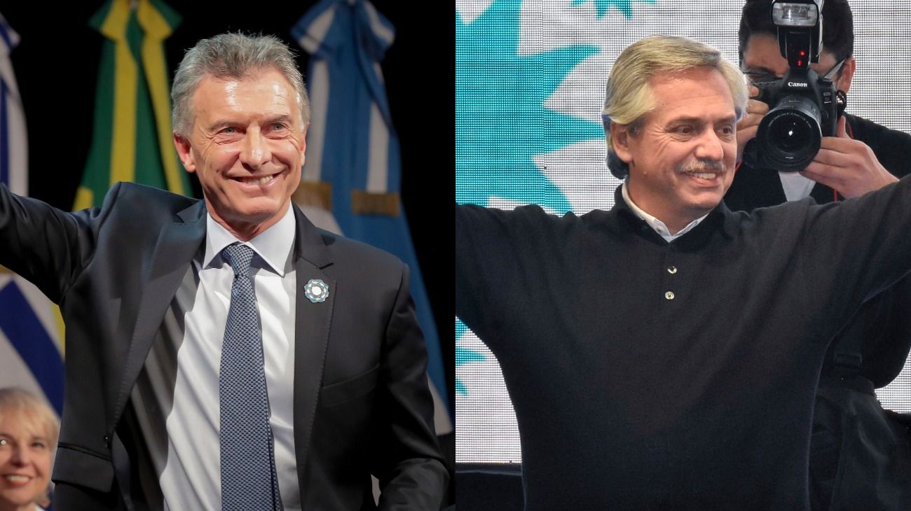 La sociedad es cómplice en la hipocresía de la política