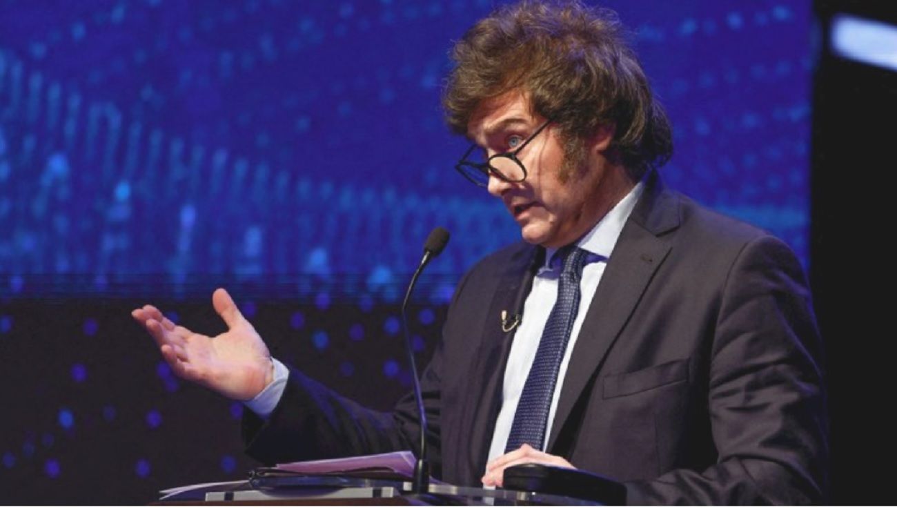 Los dichos de Milei en el debate, una réplica casi idéntica de las explicaciones de Videla y Massera