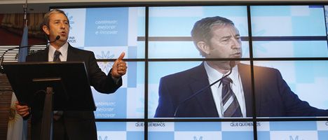 Cobos presentó sus propuestas para el 2011